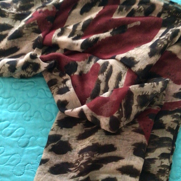 Scarves New - Picture 1 of 3